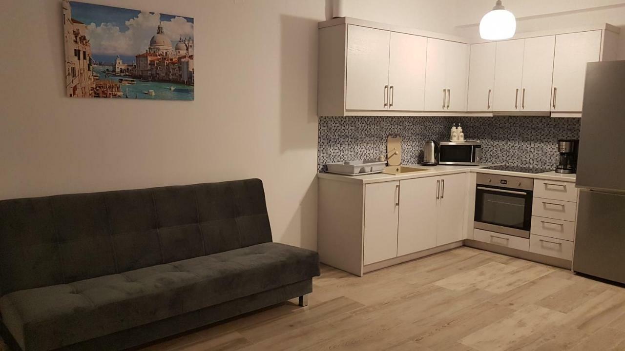 Tanyas Cozy House Villa Kamilari Bagian luar foto