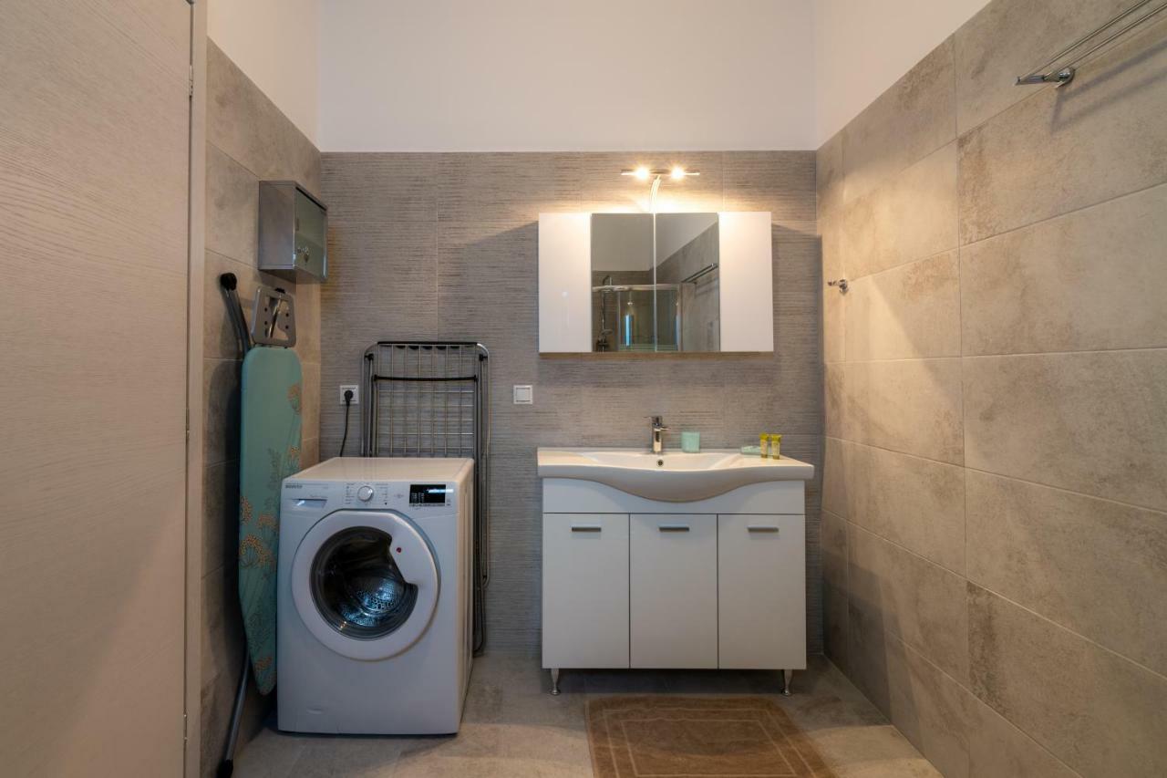 Tanyas Cozy House Villa Kamilari Bagian luar foto